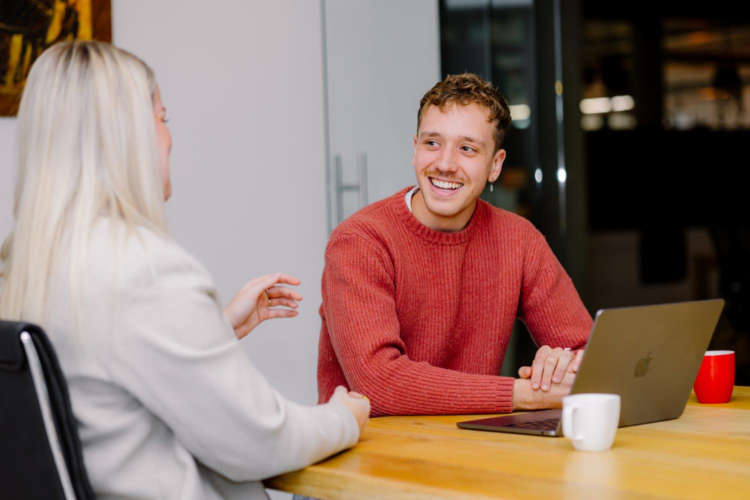 Cross Internet digital agency voor HappyGlows