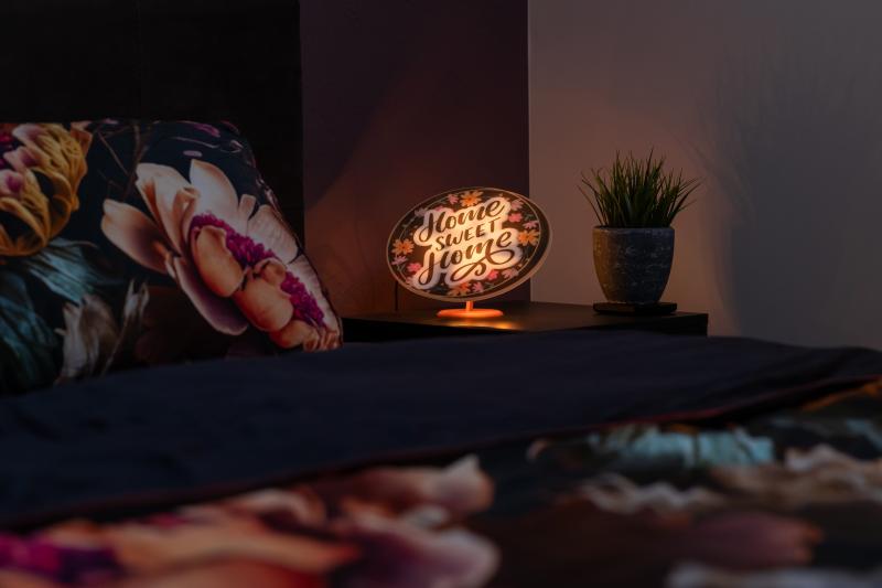 Home sweet home glow